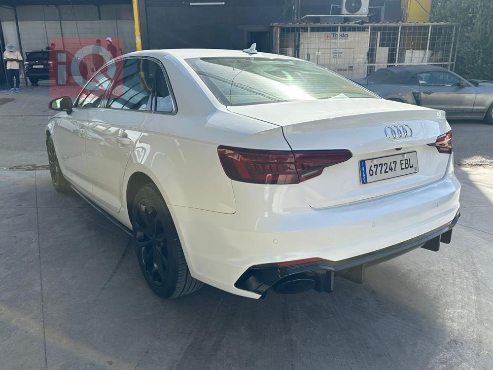 اودي A4